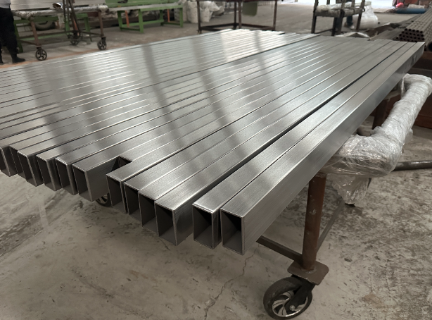 巴中新能源汽车用不锈钢方管 现货